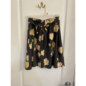 Tie waist floral mini skirt